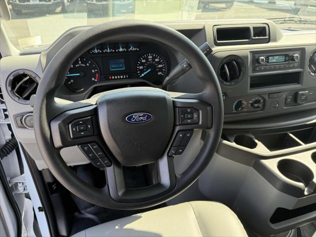 2025 Ford E-350 Cutaway Base