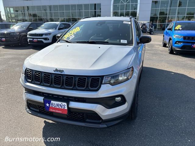 2025 Jeep Compass COMPASS LATITUDE 4X4