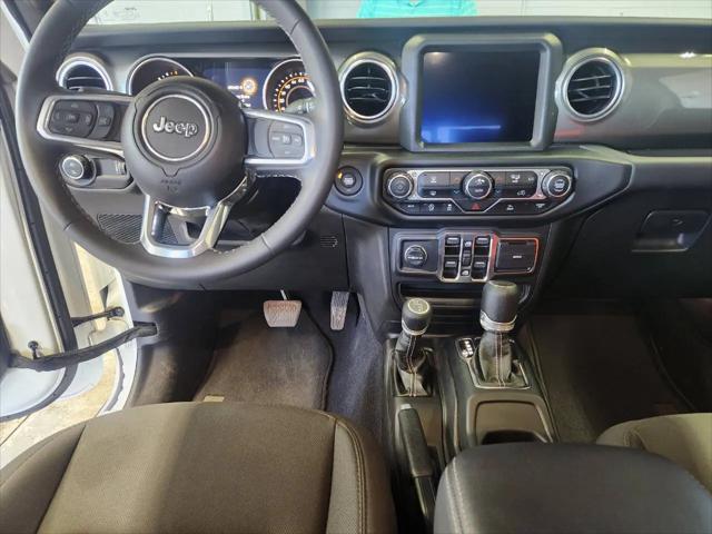 2023 Jeep Gladiator Overland