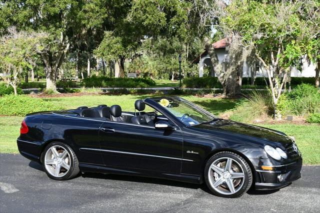 2007 Mercedes-Benz CLK-CLASS CLK 63 AMG 2-Door Cabriolet W/Navigation and Parktronic