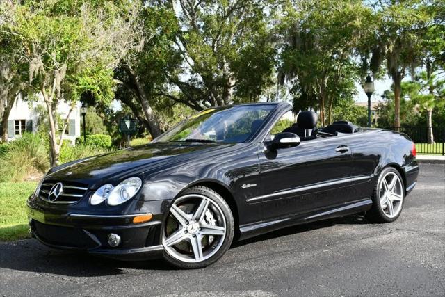 2007 Mercedes-Benz CLK-CLASS CLK 63 AMG 2-Door Cabriolet W/Navigation and Parktronic