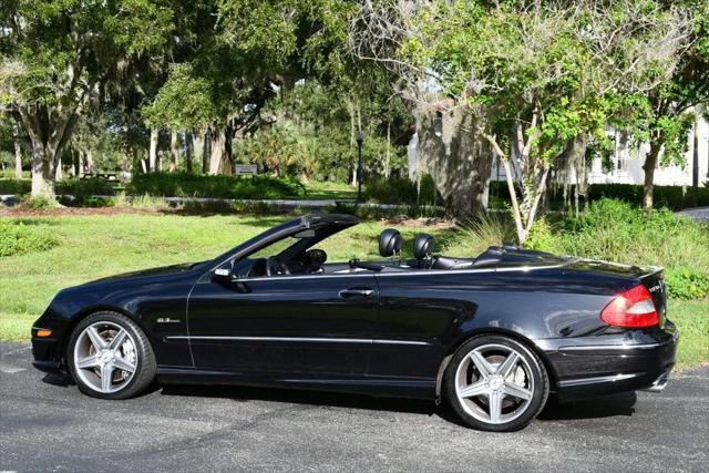 2007 Mercedes-Benz CLK-CLASS CLK 63 AMG 2-Door Cabriolet W/Navigation and Parktronic