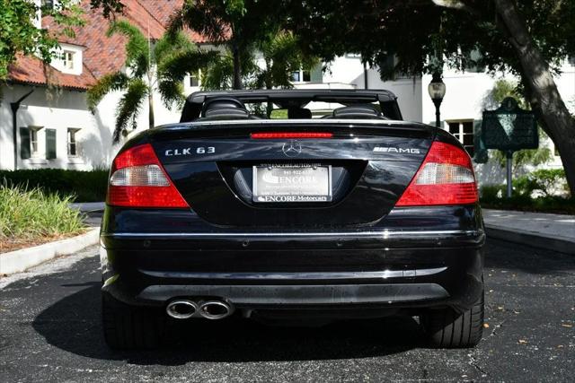 2007 Mercedes-Benz CLK-CLASS CLK 63 AMG 2-Door Cabriolet W/Navigation and Parktronic