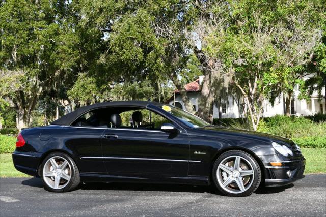 2007 Mercedes-Benz CLK-CLASS CLK 63 AMG 2-Door Cabriolet W/Navigation and Parktronic