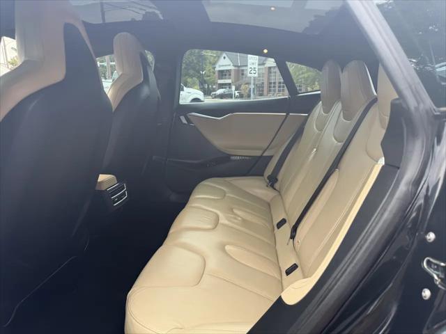2015 Tesla Model S 70