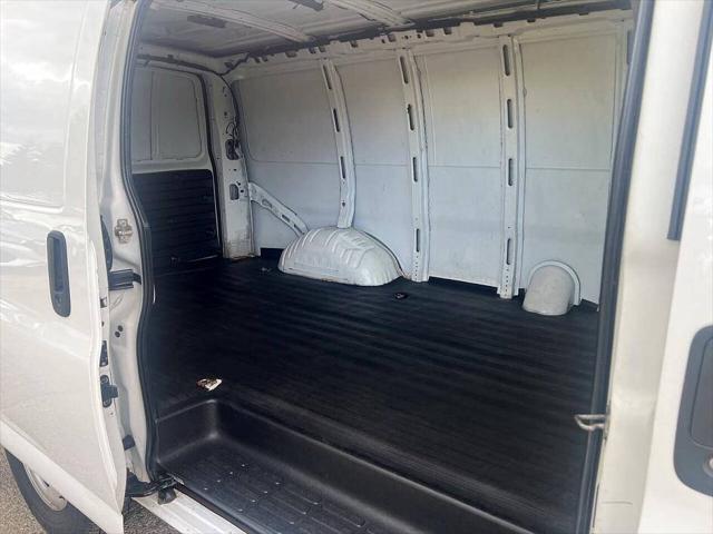 2020 GMC Savana Cargo RWD 3500 Regular Wheelbase Work Van