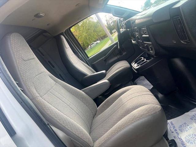 2020 GMC Savana Cargo RWD 3500 Regular Wheelbase Work Van
