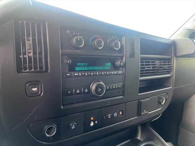 2020 GMC Savana Cargo RWD 3500 Regular Wheelbase Work Van