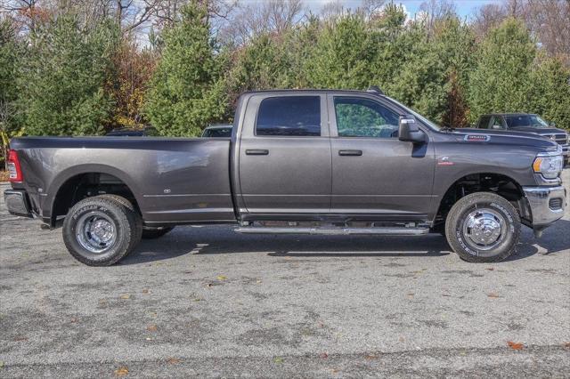 2024 RAM Ram 3500 RAM 3500 TRADESMAN CREW CAB 4X4 8 BOX