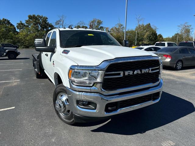 2024 RAM Ram 3500 Chassis Cab RAM 3500 TRADESMAN CREW CAB CHASSIS 4X4 60 CA