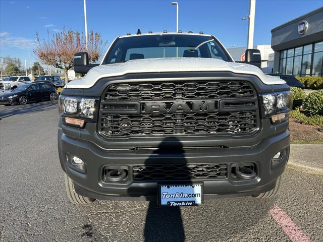 2024 RAM Ram 5500 Chassis Cab RAM 5500 TRADESMAN CHASSIS REGULAR CAB 4X4 84 CA