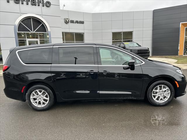 2024 Chrysler Pacifica PACIFICA TOURING L