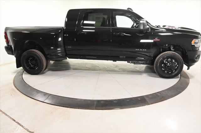 2024 RAM Ram 3500 RAM 3500 LARAMIE MEGA CAB 4X4 64 BOX