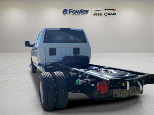 2024 RAM Ram 3500 Chassis Cab RAM 3500 TRADESMAN CREW CAB CHASSIS 4X4 60 CA