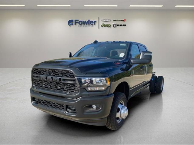 2024 RAM Ram 3500 Chassis Cab RAM 3500 TRADESMAN CREW CAB CHASSIS 4X4 60 CA