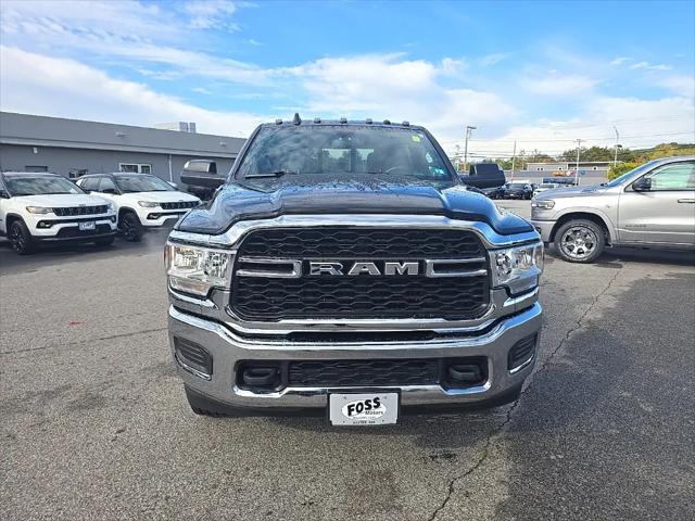 2022 RAM 2500 Tradesman Crew Cab 4x4 64 Box