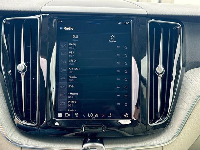 2025 Volvo XC60 Plug-In Hybrid T8 Plus