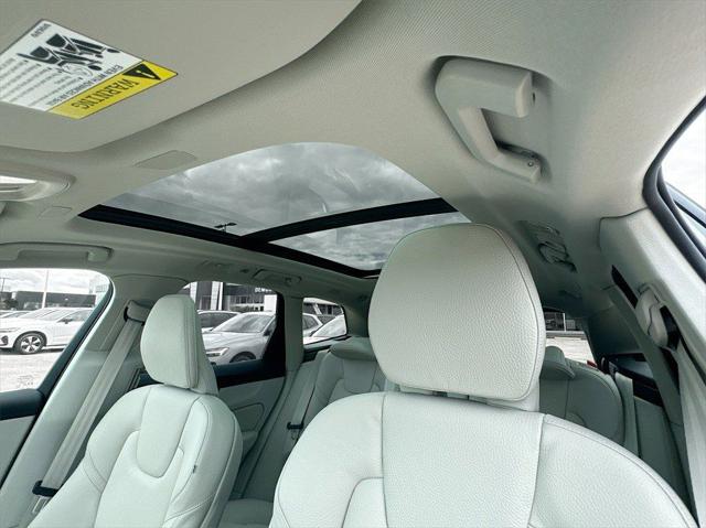 2025 Volvo XC60 Plug-In Hybrid T8 Plus