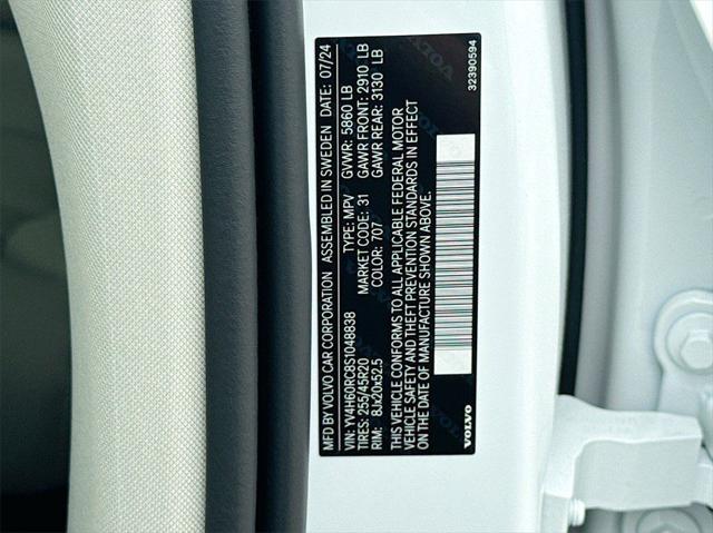 2025 Volvo XC60 Plug-In Hybrid T8 Plus