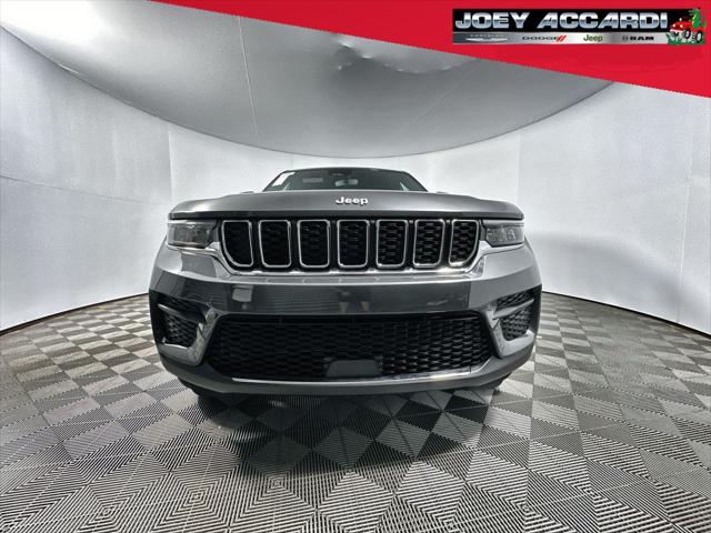 2025 Jeep Grand Cherokee GRAND CHEROKEE LAREDO X 4X2