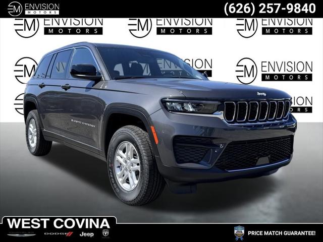 2025 Jeep Grand Cherokee GRAND CHEROKEE LAREDO 4X4