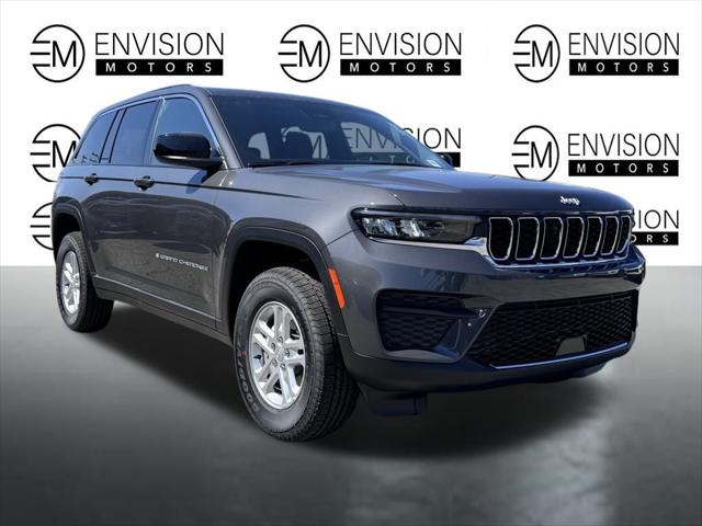 2025 Jeep Grand Cherokee GRAND CHEROKEE LAREDO 4X4