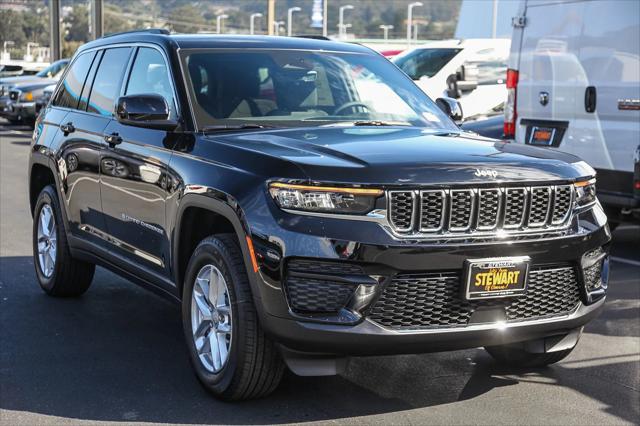 2025 Jeep Grand Cherokee GRAND CHEROKEE LAREDO X 4X2
