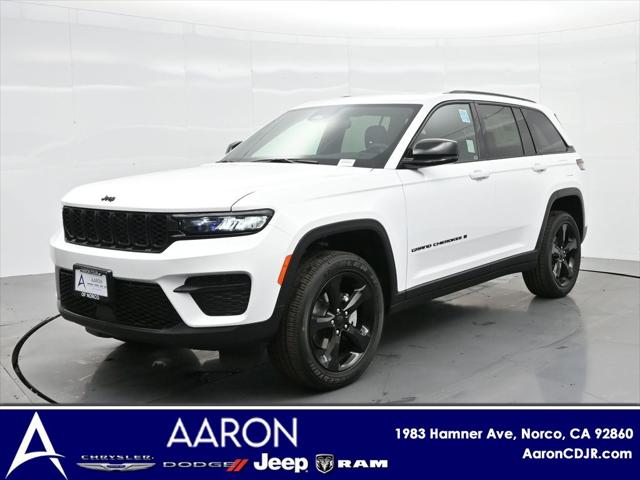 2025 Jeep Grand Cherokee GRAND CHEROKEE ALTITUDE 4X4