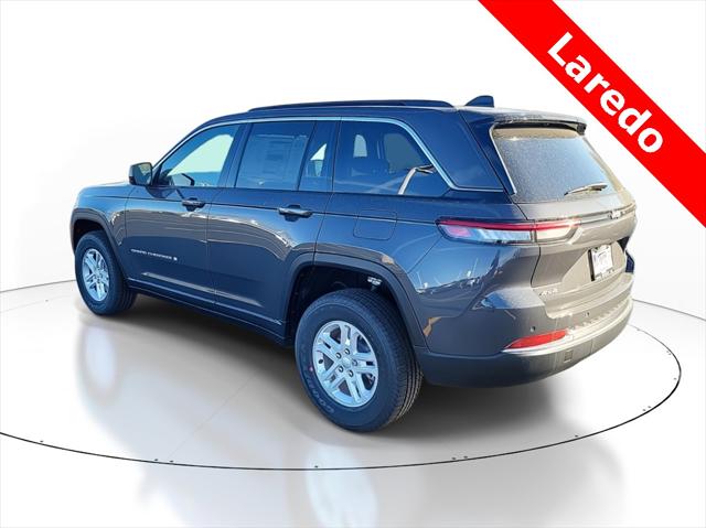 2025 Jeep Grand Cherokee GRAND CHEROKEE LAREDO 4X4