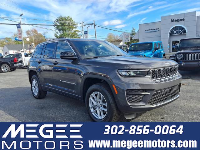 2025 Jeep Grand Cherokee GRAND CHEROKEE LAREDO X 4X4