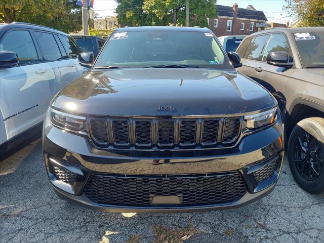 2025 Jeep Grand Cherokee GRAND CHEROKEE ALTITUDE 4X4