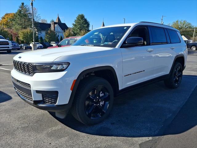 2025 Jeep Grand Cherokee GRAND CHEROKEE L ALTITUDE 4X4