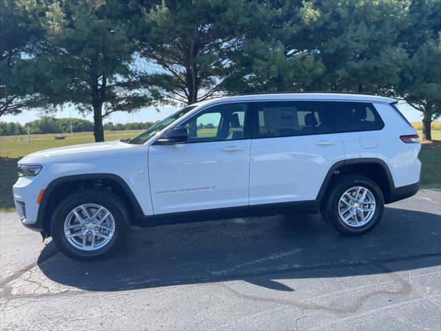 2025 Jeep Grand Cherokee GRAND CHEROKEE L LAREDO X 4X4