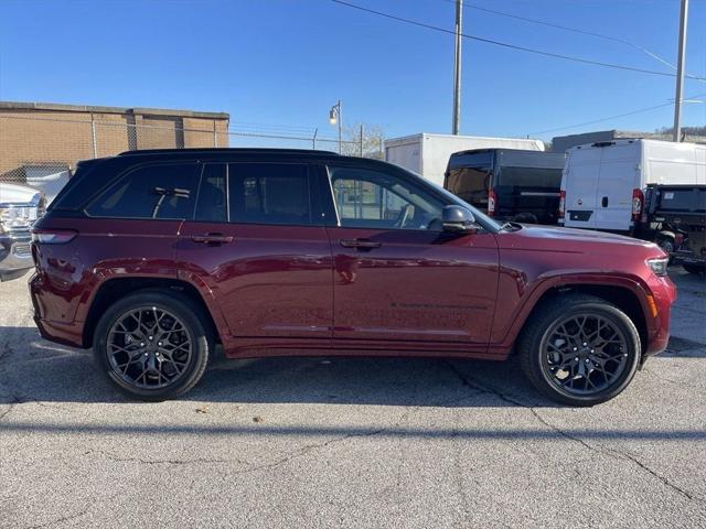 2025 Jeep Grand Cherokee GRAND CHEROKEE SUMMIT 4X4