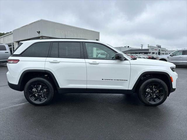 2025 Jeep Grand Cherokee GRAND CHEROKEE ALTITUDE 4X4