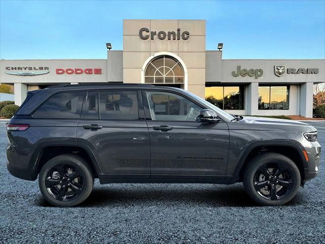 2025 Jeep Grand Cherokee GRAND CHEROKEE ALTITUDE 4X4