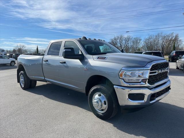 2024 RAM Ram 3500 RAM 3500 TRADESMAN CREW CAB 4X4 8 BOX