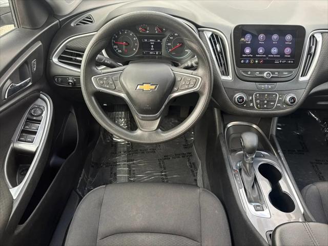 2022 Chevrolet Malibu FWD LT