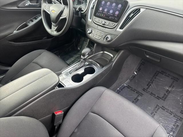 2022 Chevrolet Malibu FWD LT