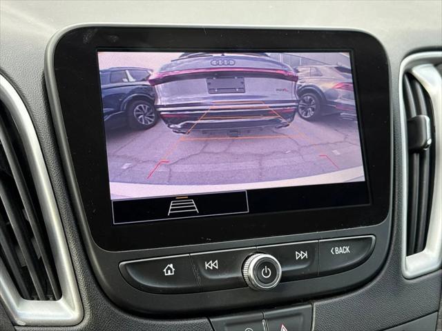 2022 Chevrolet Malibu FWD LT