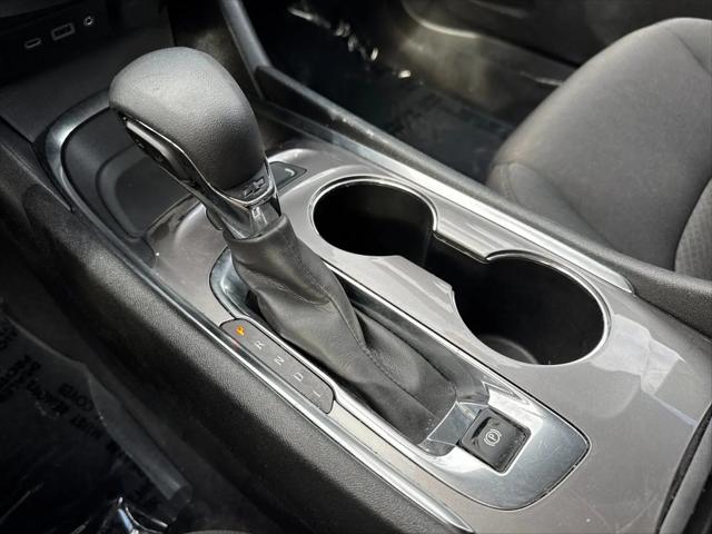 2022 Chevrolet Malibu FWD LT