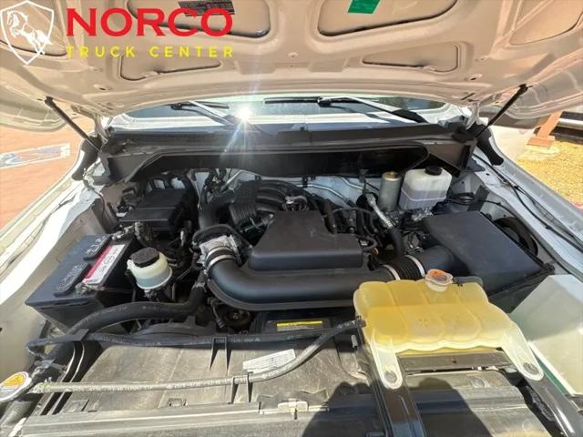 2019 Nissan 1500 S V6