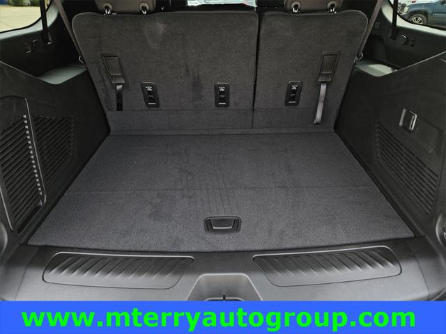 2024 Chevrolet Suburban 4WD LS