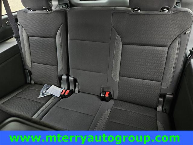 2024 Chevrolet Suburban 4WD LS