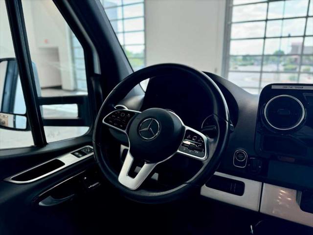 2021 Mercedes-Benz Sprinter 3500XD Chassis Standard Roof V6