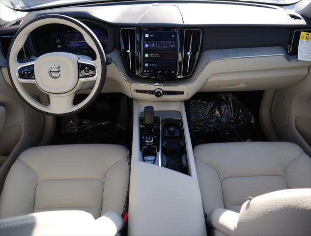2025 Volvo XC60 Plug-In Hybrid Plus