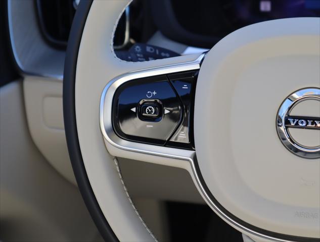 2025 Volvo XC60 Plug-In Hybrid Plus