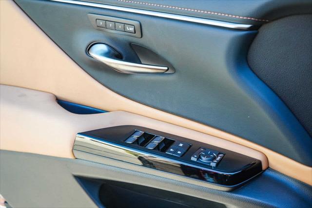 2025 Lexus ES ES 350