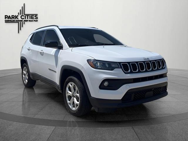 2025 Jeep Compass COMPASS LATITUDE 4X4