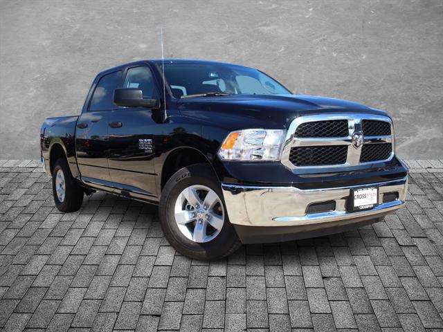 2024 RAM Ram 1500 Classic RAM 1500 CLASSIC TRADESMAN CREW CAB 4X4 57 BOX